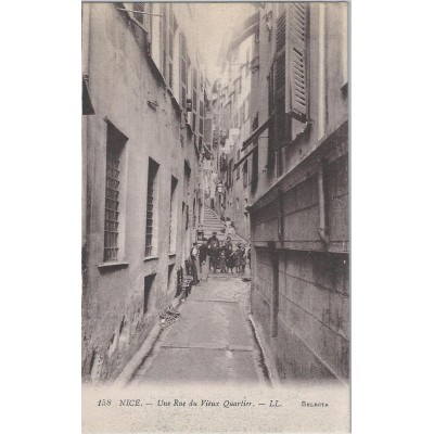Nice - Une Rue du Vieux Quartier